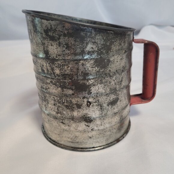 Vintage Nesco Visible Measure Flour Sifter - Picture 7 of 12